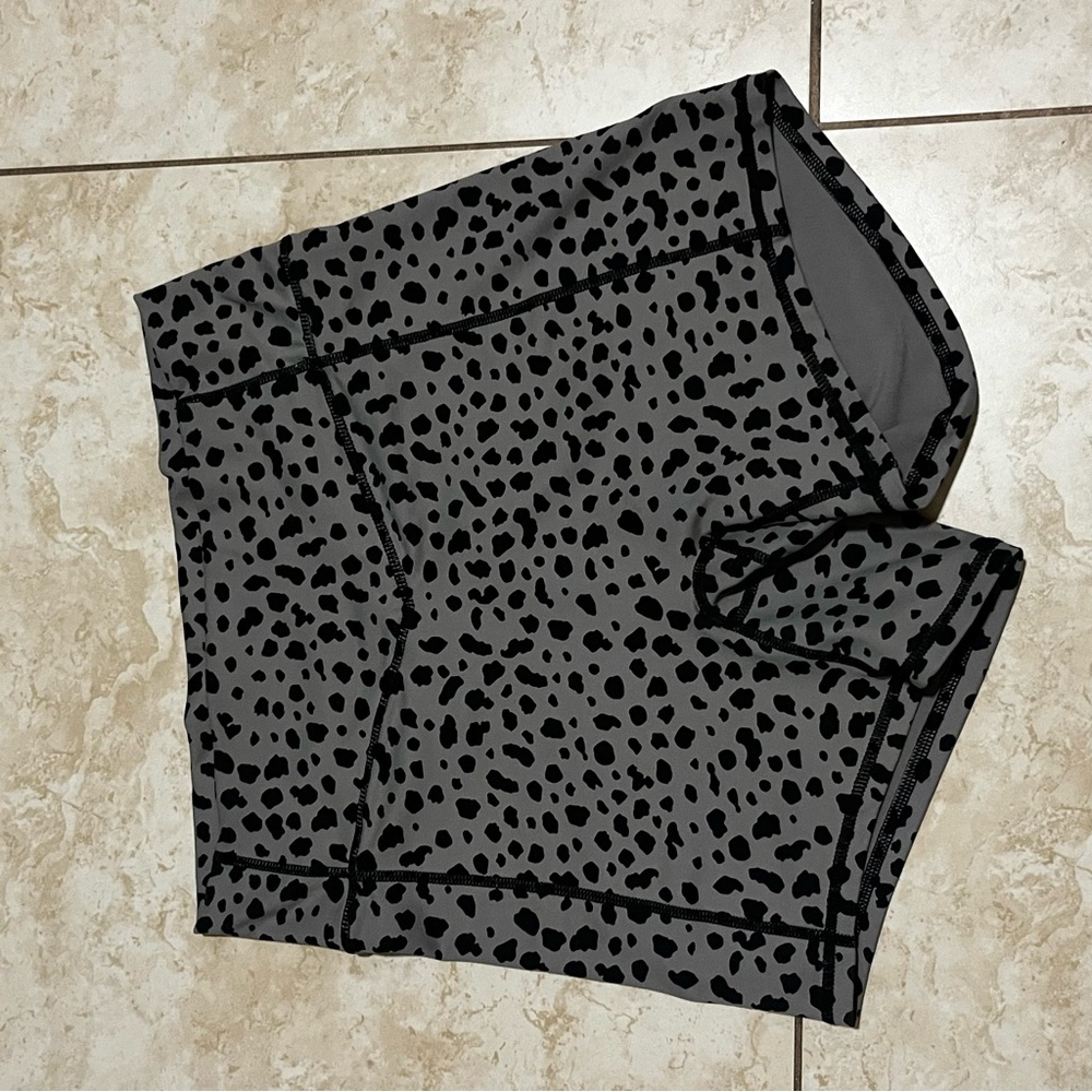 Balance Athletica Medium Patterned Gray Black Sho… - image 2